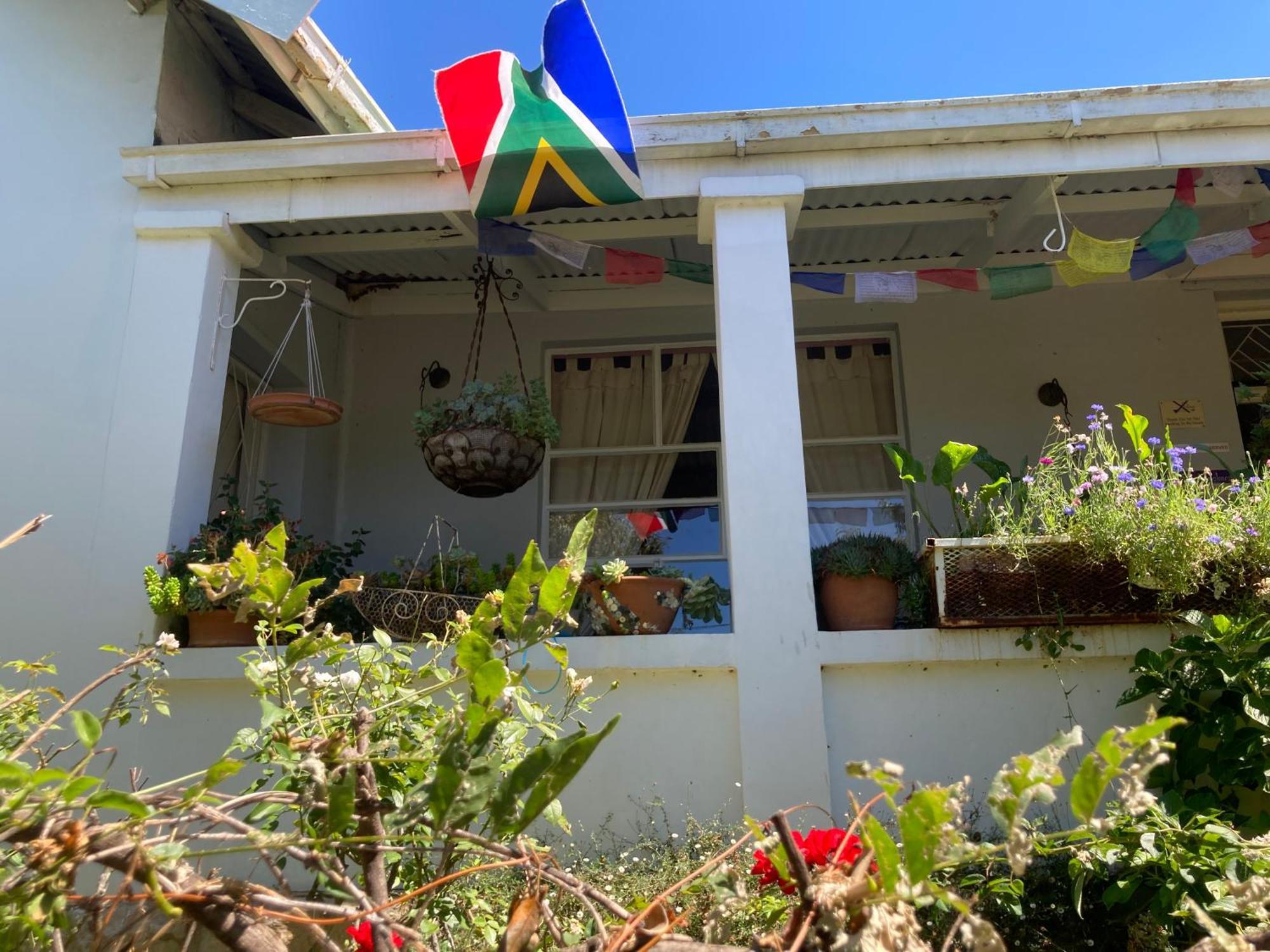 Karma Backpackers Hostel Kestell Exterior photo